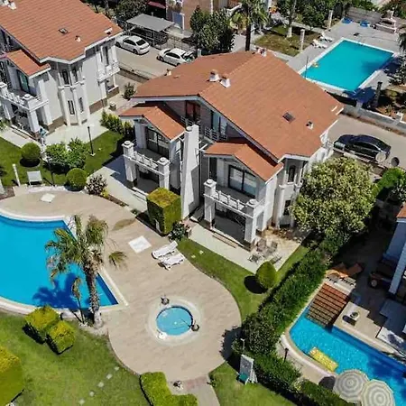 Golf Residance'da Ozel Havuzlu Jakuzili Vlla