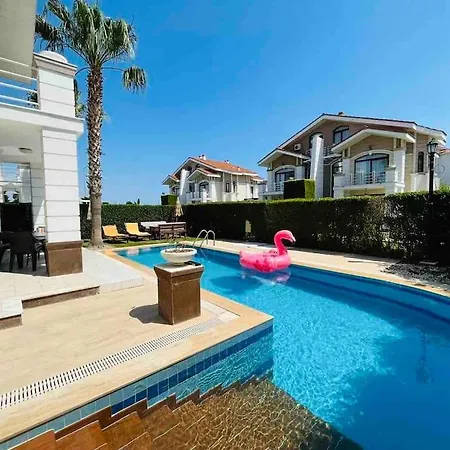 Vila Golf Residance'da Ozel Havuzlu Jakuzili Vlla Belek